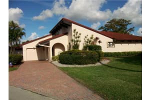 8108 Pine Circle 23, Tamarac
