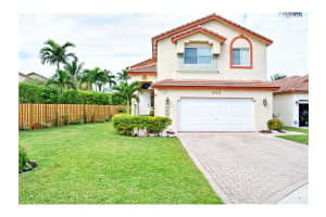 432 Lakeside Creek, Sunrise