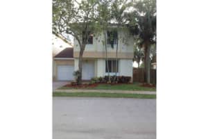 6590 Hidden Cove Drive 6-5, Davie