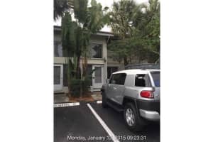 2004 Riverside Place 4, Wilton Manors