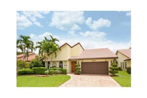 7007 Golf Pointe Cir, Tamarac
