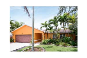 5631 Sw 58th Ct, Davie