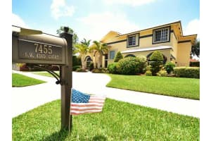 7455 Sw 43 Ct, Davie