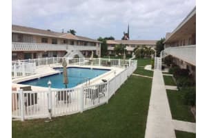 2001 Ne 38th St 2, Lighthouse Point