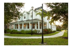 4762 Lakeside Terrace, Davie