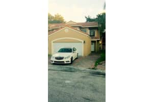8242 Nw 191 16r, Miami