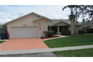 10180 Sw 49th Manor, Cooper City