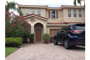 134 Riverwalk Cir 134, Sunrise