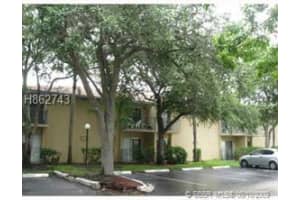 7613 Nw 42nd Place 210, Sunrise