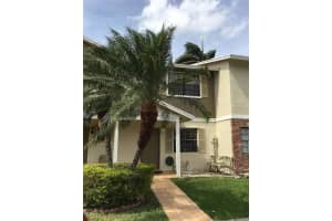 10711 Nw 11th Street 10711, Pembroke Pines