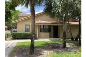 9088 Vineyard Lake Dr 9088, Plantation