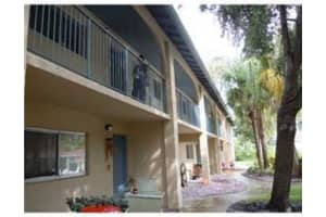 7629 Nw 42nd Place 229, Sunrise