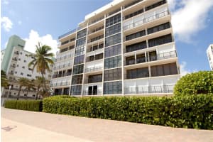 851 N Surf Road 403, Hollywood