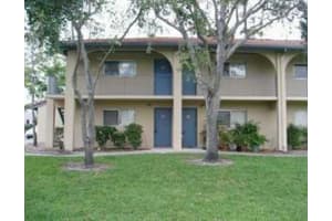 7613 Nw 42nd Place 213, Sunrise