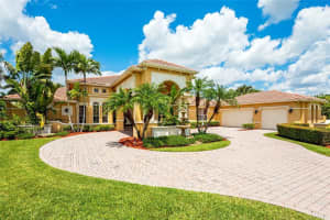 5055 Regency Isles Way, Cooper City