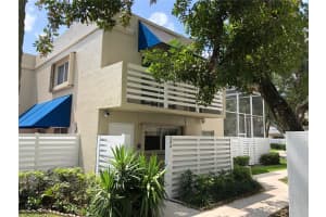 586 Nw 97th Avenue, Plantation