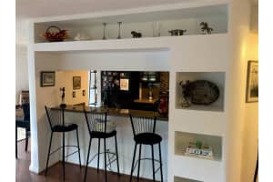 21085 Ne 34th Ave 304-1, Aventura