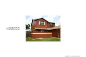 960 Sw 100th Te, Pembroke Pines