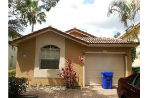 388 Nw 107 Avenue, Pembroke Pines