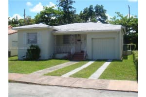 904 Wallace St, Coral Gables
