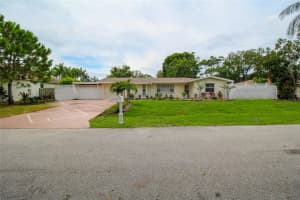 2232 Pine Ter, SARASOTA
