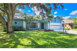 5697 Forester Lake Dr, SARASOTA
