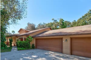 1075 Greystone Ln, SARASOTA