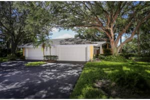 226 Southampton Ln #257, VENICE