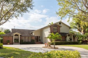 2371 Landings Cir, BRADENTON