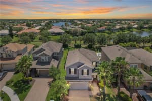 8479 Nandina Dr, SARASOTA