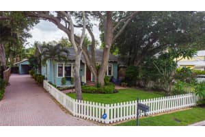 1122 Pomelo Ave, SARASOTA