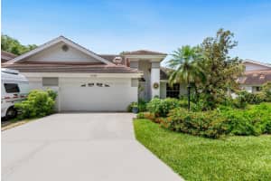 3109 Lake Park Ln #17, SARASOTA