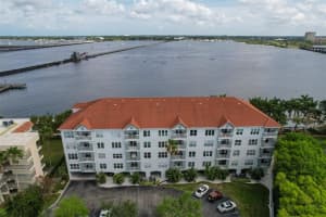 210 3rd St W #8309, BRADENTON