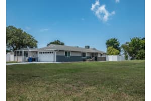 2140 Pinehurst St, SARASOTA
