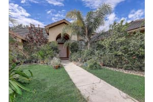 6209 Aventura Dr, SARASOTA