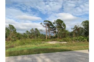 1884 Biscayne Dr, PORT CHARLOTTE 1884 Biscayne Dr, PORT CHARLOTTE