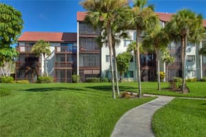 1622 Stickney Point Rd #22-202, SARASOTA