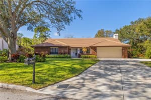 2363 Landings Cir, BRADENTON