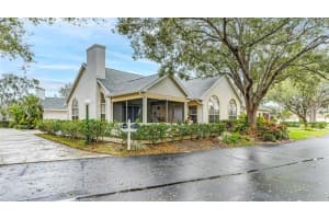 4575 Whirlaway Dr, SARASOTA