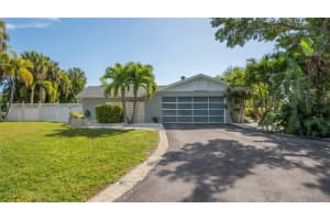 500 Schooner Ln, LONGBOAT KEY