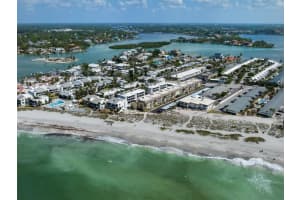 1400 Tarpon Center Dr #204, VENICE