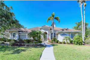 6637 Taeda Dr, SARASOTA