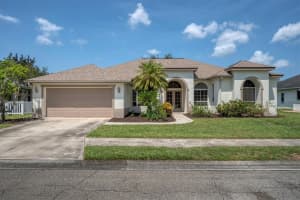 6268 Aventura Dr, SARASOTA