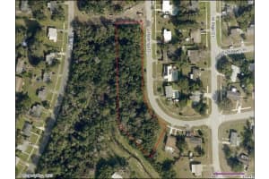 Hastings Dr, DELTONA