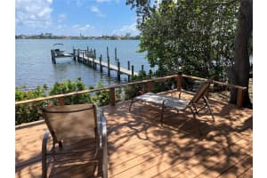 421 Waterside Ln, NOKOMIS