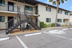 461 Airport Ave E #104, VENICE 461 Airport Ave E #104, VENICE