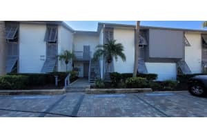 1046 W Peppertree Ln #115b, SARASOTA