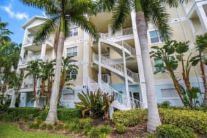 7710 34th Ave W #101, BRADENTON