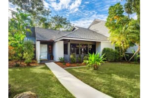 3215 Golden Eagle Ln, SARASOTA