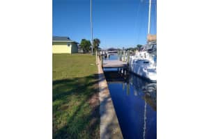 116 Colonial St Se, PORT CHARLOTTE